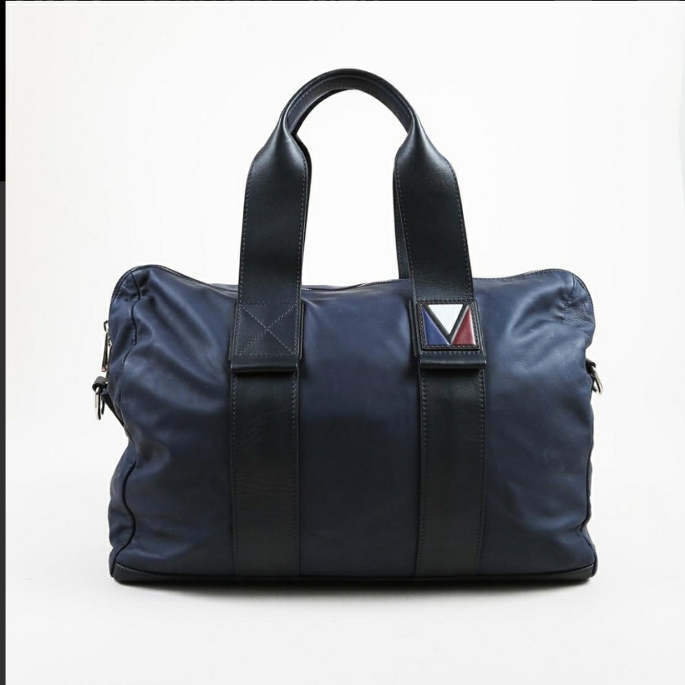 Men's Louis Vuitton duffle bag